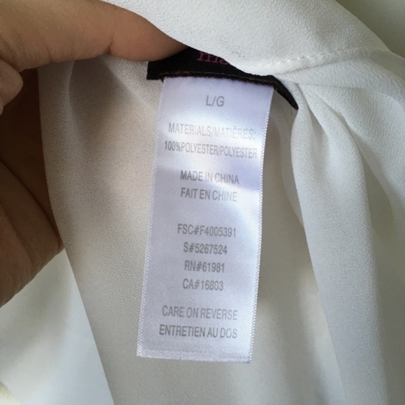 Final Markdown $5 Flowy White Tie Front Top - Picture 4 of 4